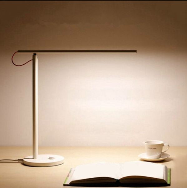 Lampara de Escritorio Xiaomi Mi Led Lamp Desk EU  MJTD01YL